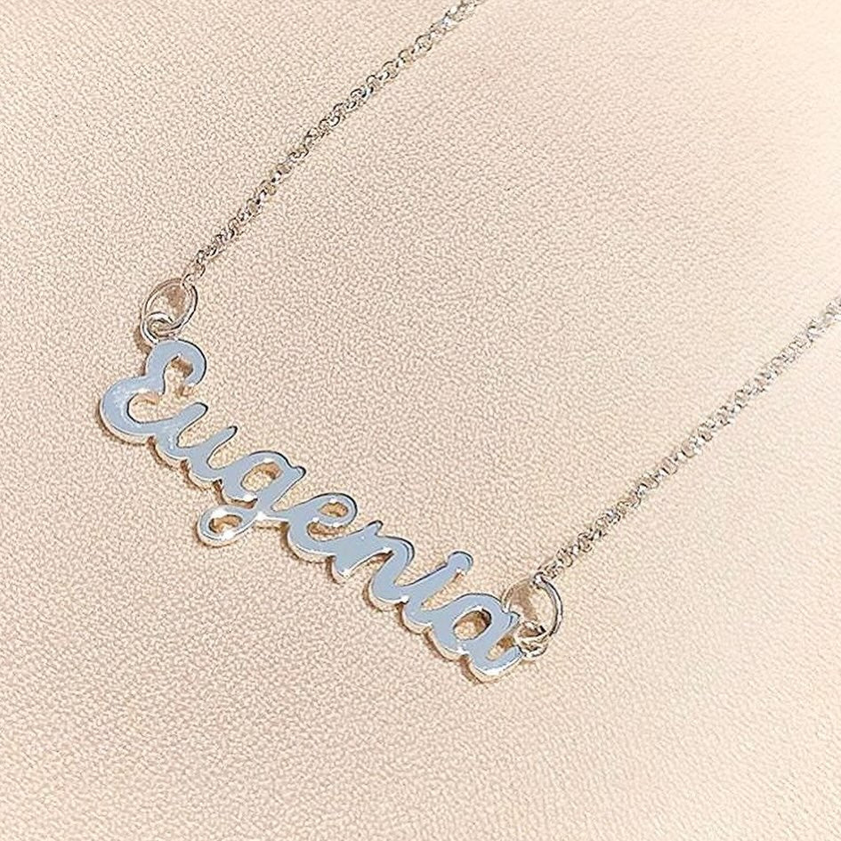 Nombres calados simple con cadena