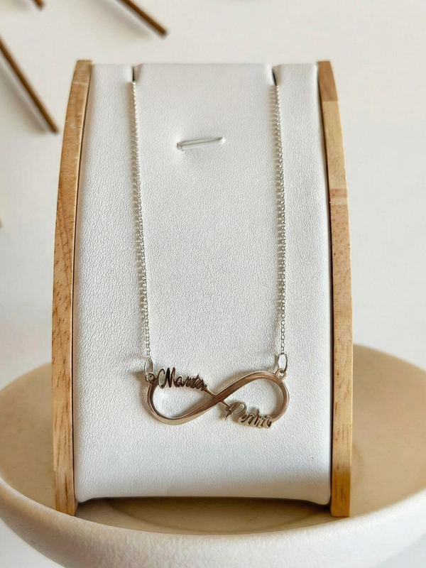 Cadena personalizada con símbolo infinito