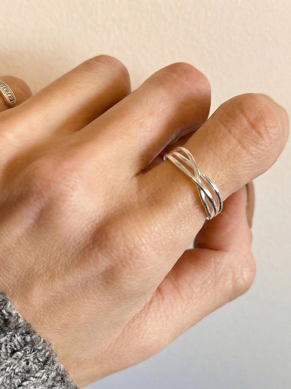 Anillo entrelazado en plata 925 semi ajustable (abierto atrás)